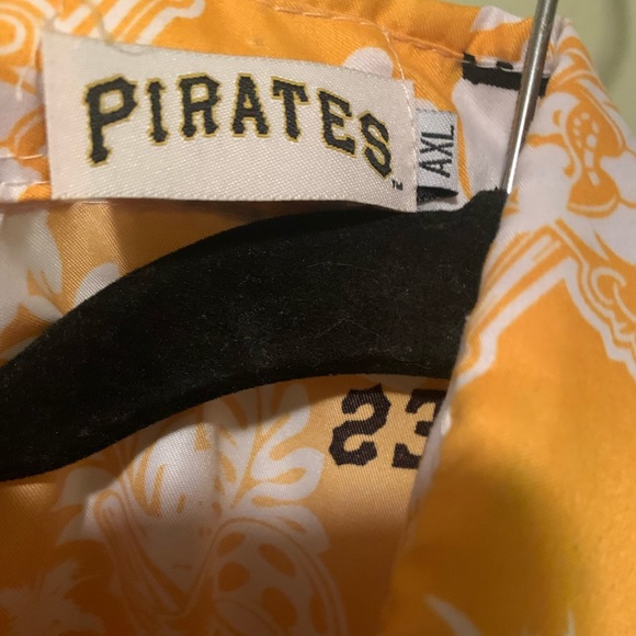 Pittsburgh Pirates Authentic Hawaiian Short Sleeve Shirt Size XL Like New - Picture 5 of 10